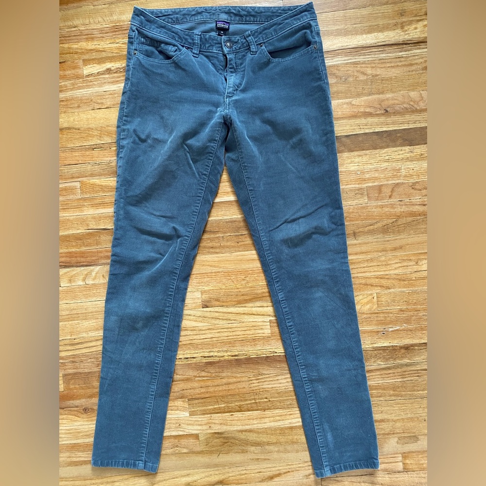Patagonia women’s corduroy pant size 29.